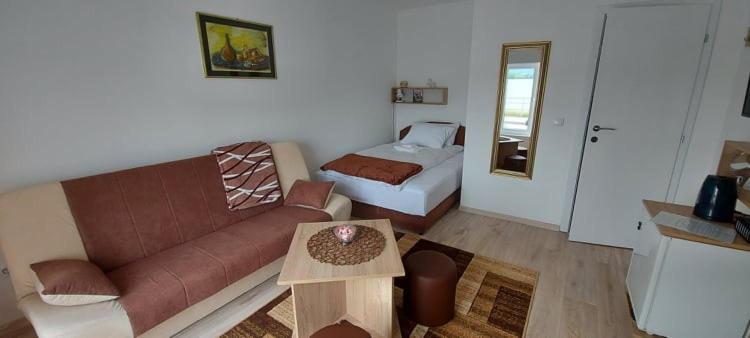 Fenix Apartment & Rooms Vinci Eksteriør bilde